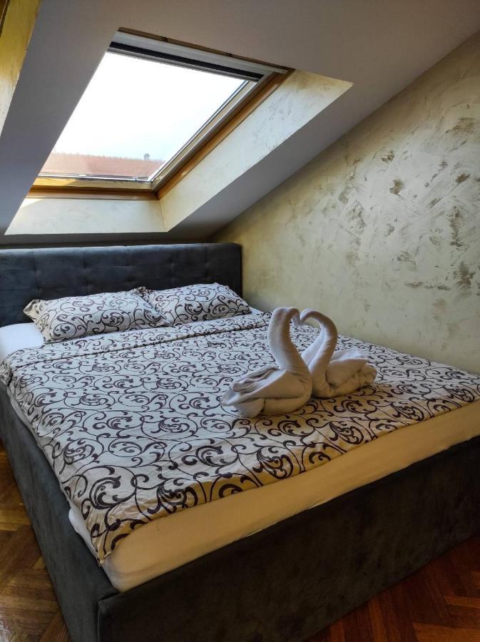 Apartmani Jasmin โนวีซาด ภายนอก รูปภาพ