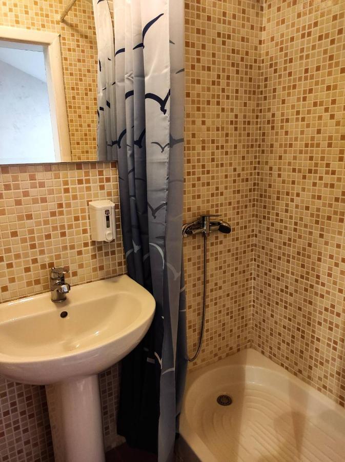 Apartmani Jasmin โนวีซาด ภายนอก รูปภาพ