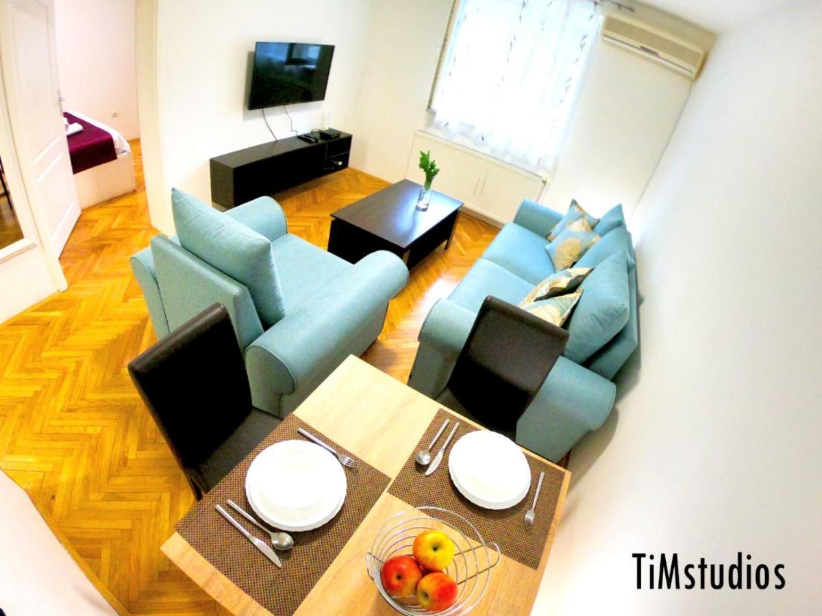 Apartmani Jasmin โนวีซาด ภายนอก รูปภาพ