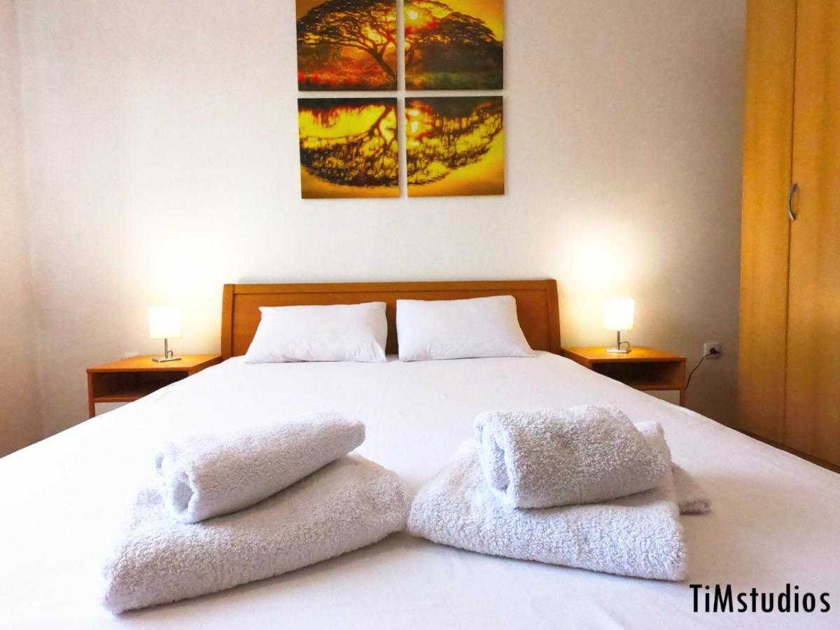 Apartmani Jasmin โนวีซาด ภายนอก รูปภาพ
