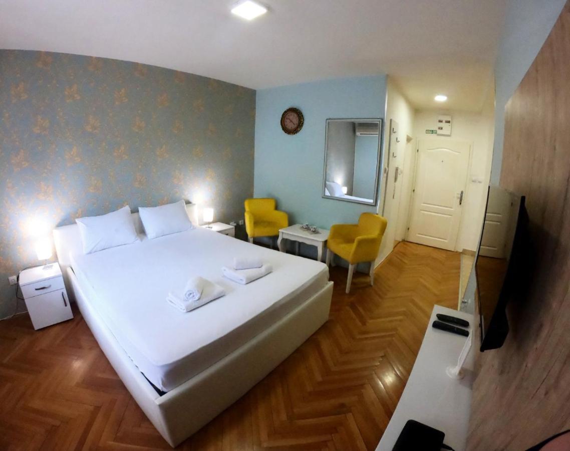 Apartmani Jasmin โนวีซาด ภายนอก รูปภาพ